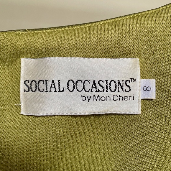 Social Occasions by Mon Cheri Dress - Picture 4 of 4